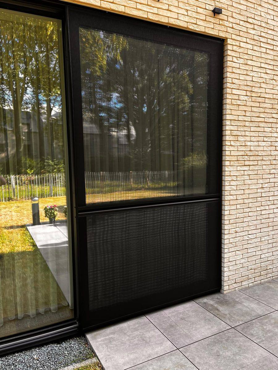 Schuifvliegenramen op maat gemaakt en geplaatst door E&B Vliegenramen