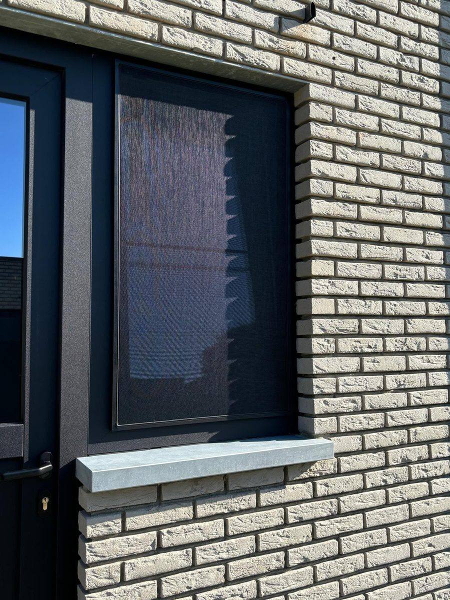Vliegenramen op maat gemaakt en geplaatst door E&B Vliegenramen